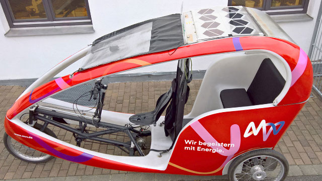 Opvius OPV - organic photovoltaic charging system for MVV Energies' Velotaxis Opvius OPV - organic photovoltaic charging system for MVV Energies' Velotaxis